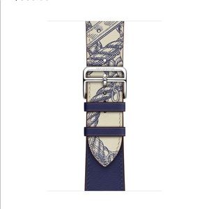 44 mm Hermes Apple Watch Band.